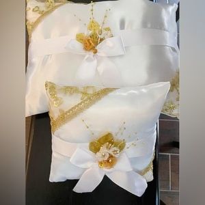 Quinceañera Sweet 16 Ceremony Pillow Set (Shoes and Tiara not included)